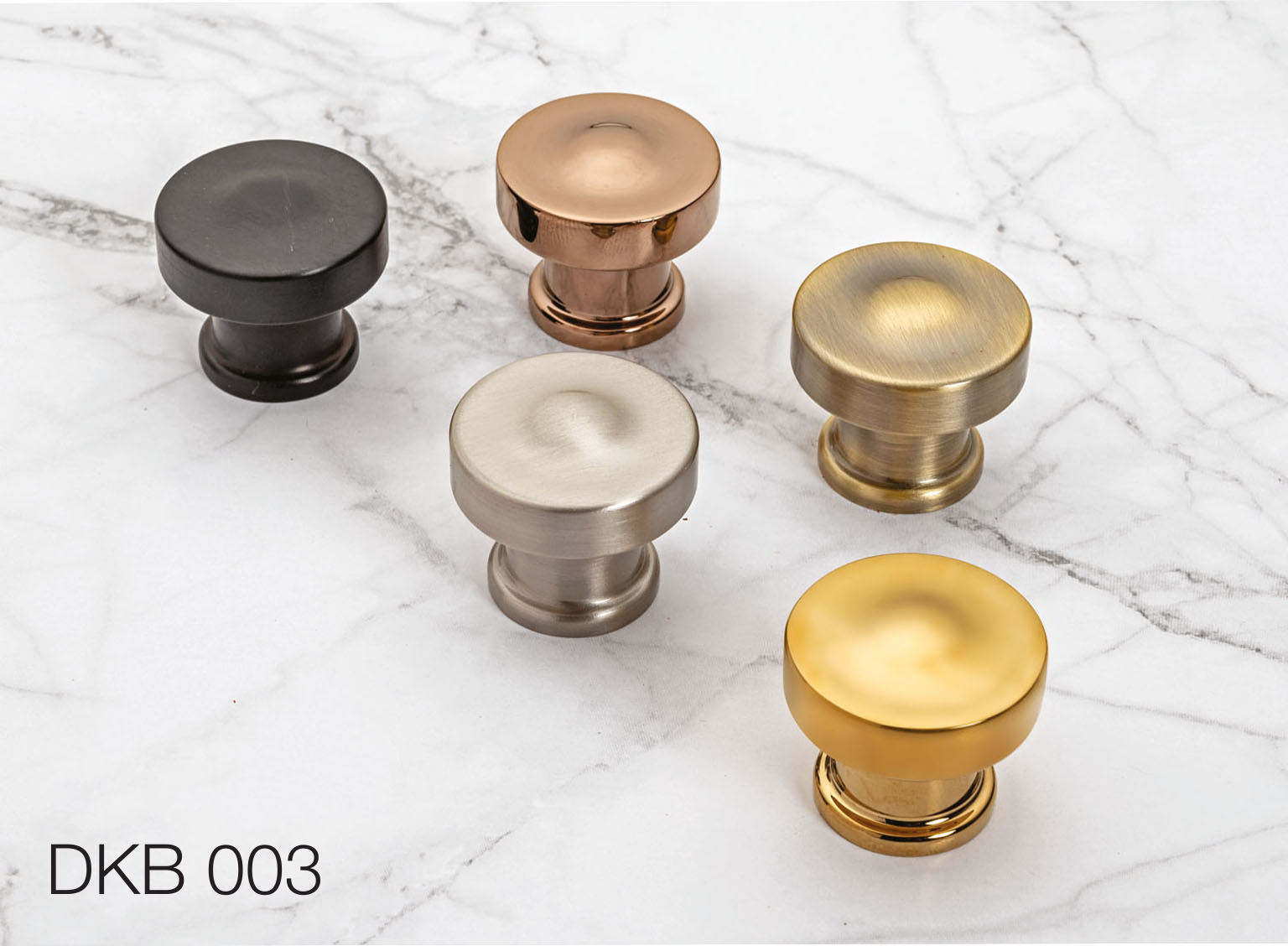 Knobs by Decor Brass Pull