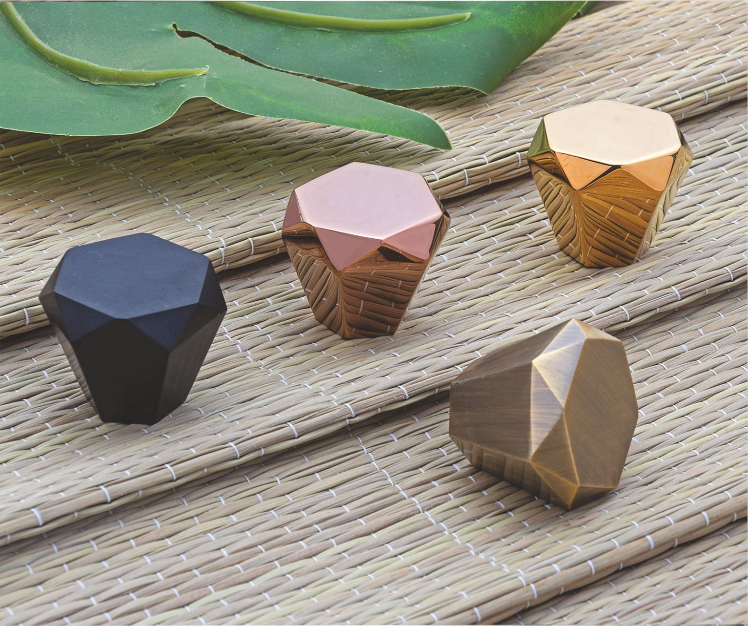 Knobs by Decor Hardware