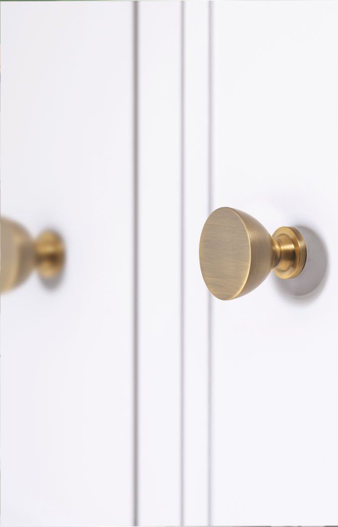 Knobs by Decor Hardware