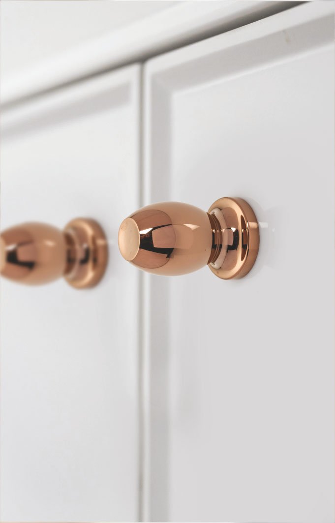 Knobs by Decor Hardware