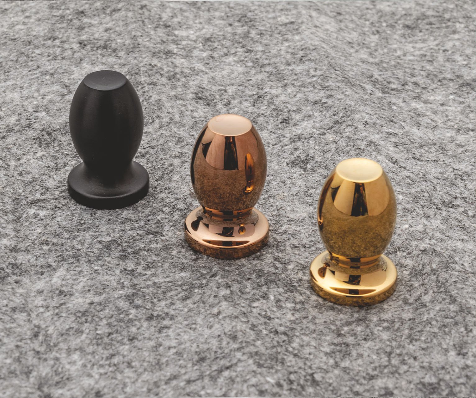 Knobs by Decor Hardware