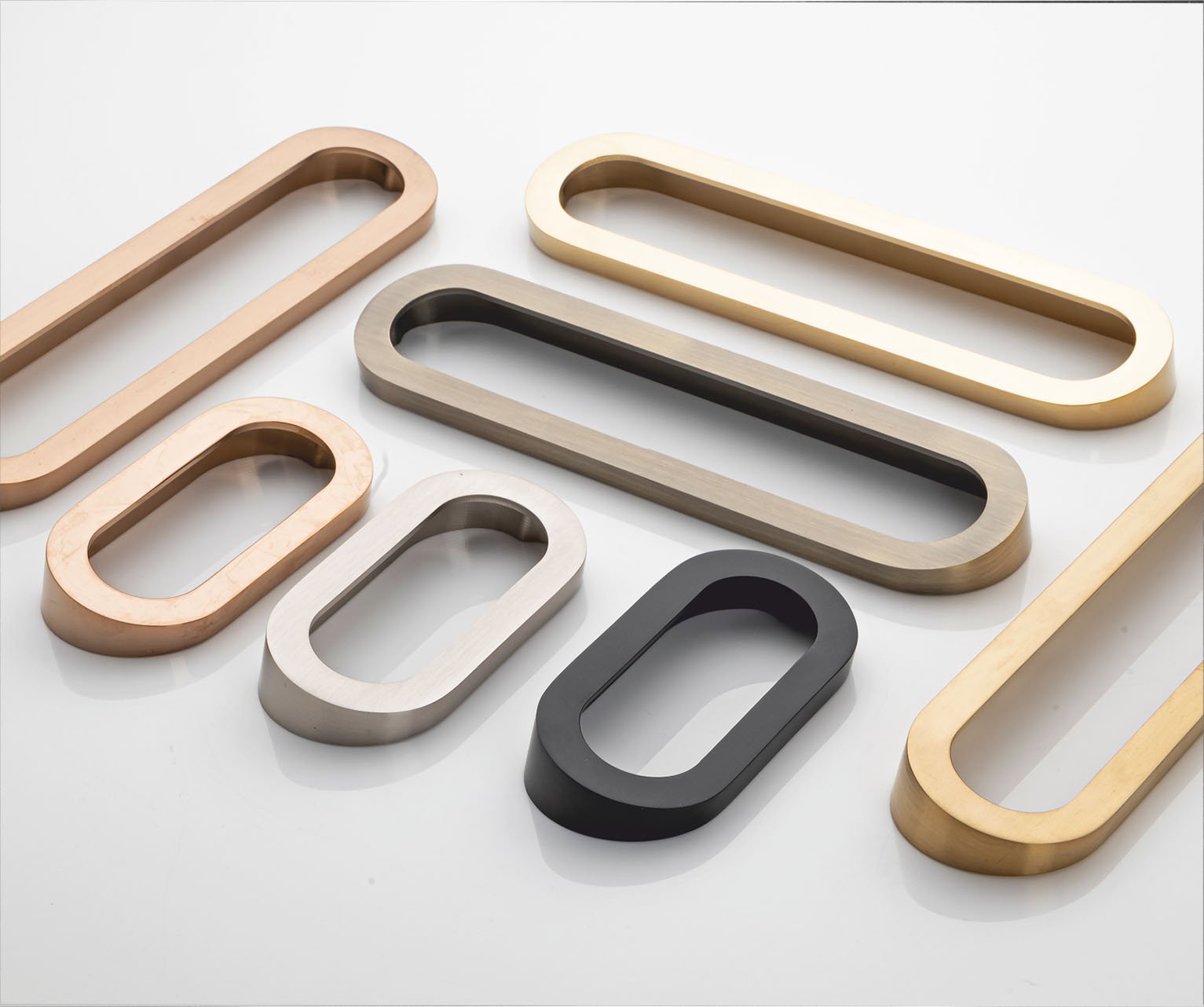Cabinet & Wardrobe Pulls by Decor Hardware