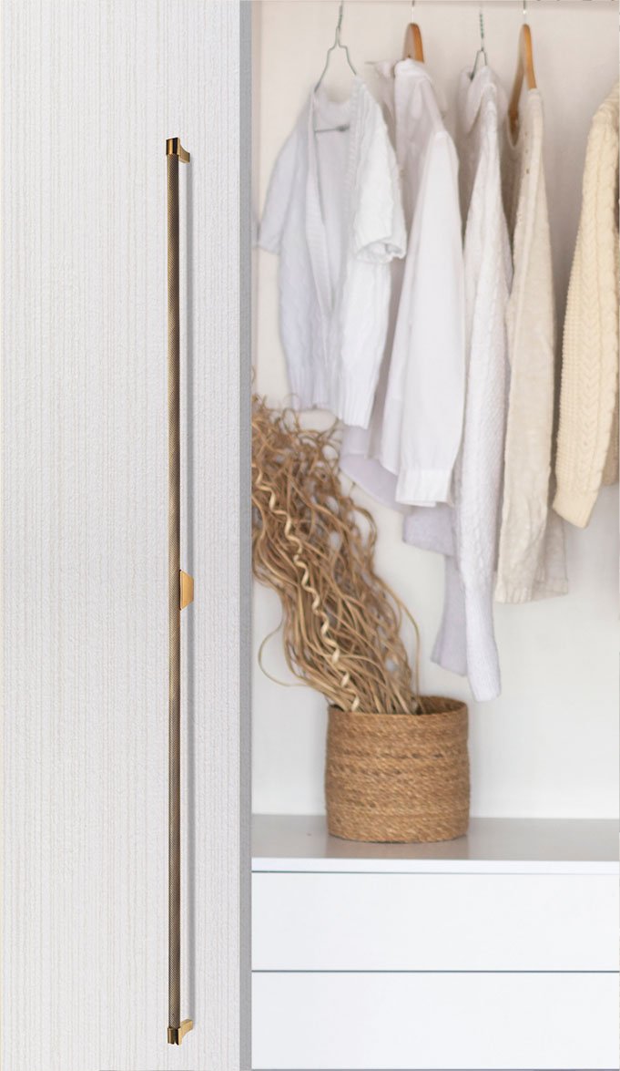 Cabinet & Wardrobe Pulls by Decor Hardware